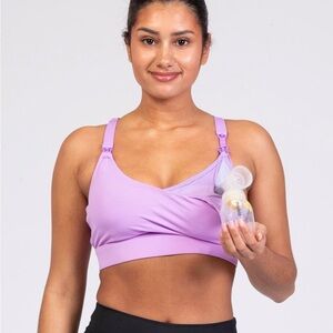 Sweat & Milk Medium Support Pumping Sports Bra